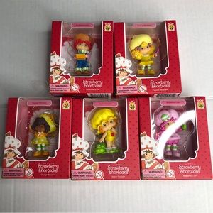 2023 TLS Toy Set Of 5 Strawberry Shortcake Rare Figures NIP Raspberry Tart Apple